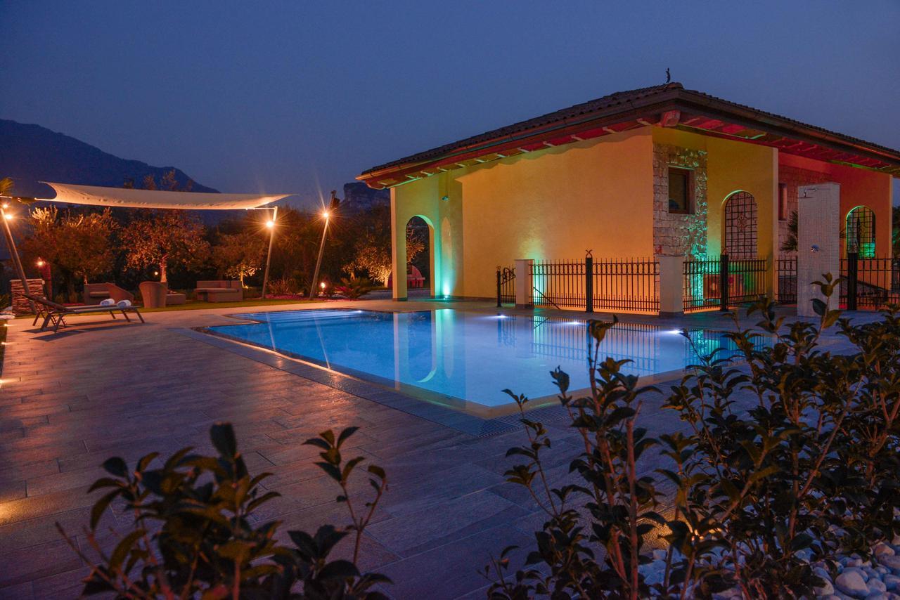 Villa Luxury House & Spa 리바 델 이탈리아 베로나 외부 사진